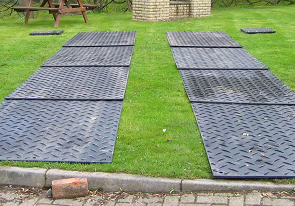 Plastic track mats grass protection ground mats